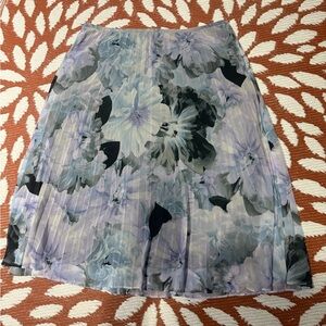 Calvin Klein Lavender Floral Pleated A-Line Skirt